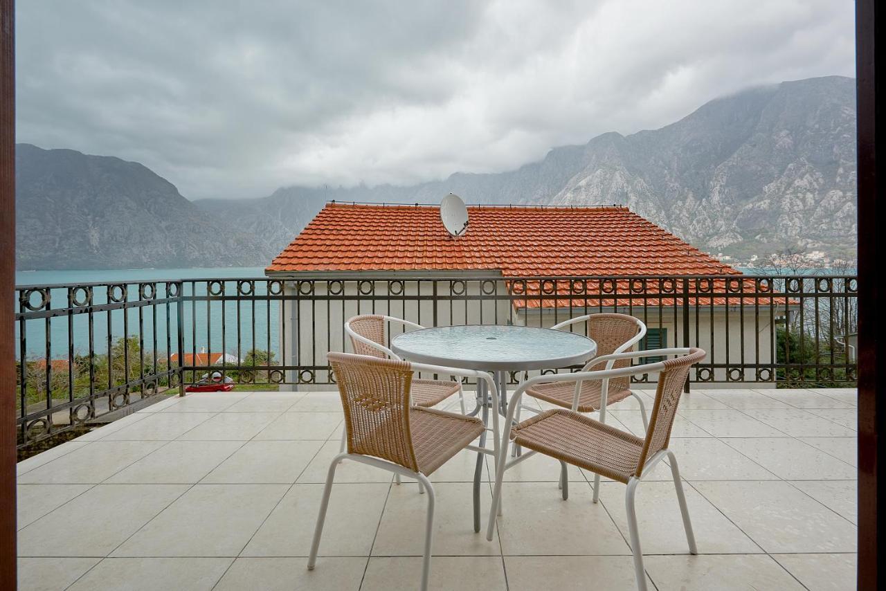 Apartman Kati Prcanj Exterior photo